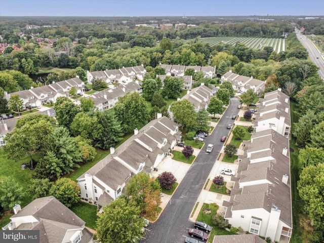 7602-B NORMANDY DR, Mount Laurel, NJ 08054