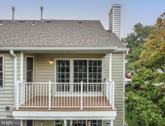 7602-B NORMANDY DR, Mount Laurel, NJ 08054
