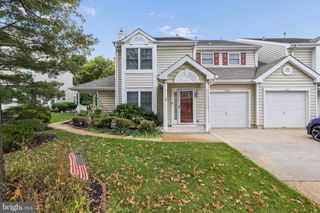 7602-B NORMANDY DR, Mount Laurel, NJ 08054