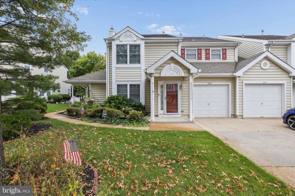 7602-B NORMANDY DR, Mount Laurel, NJ 08054