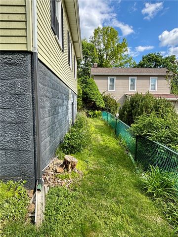 303 Highland Lane, Edgeworth, PA 15143
