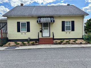 303 Highland Lane, Edgeworth, PA 15143