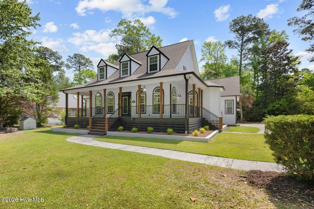 108 Canvasback Point, Hampstead, NC 28443