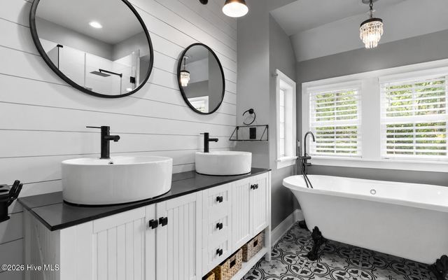 108 Canvasback Point, Hampstead, NC 28443