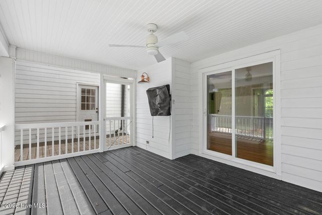 108 Canvasback Point, Hampstead, NC 28443