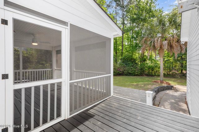 108 Canvasback Point, Hampstead, NC 28443