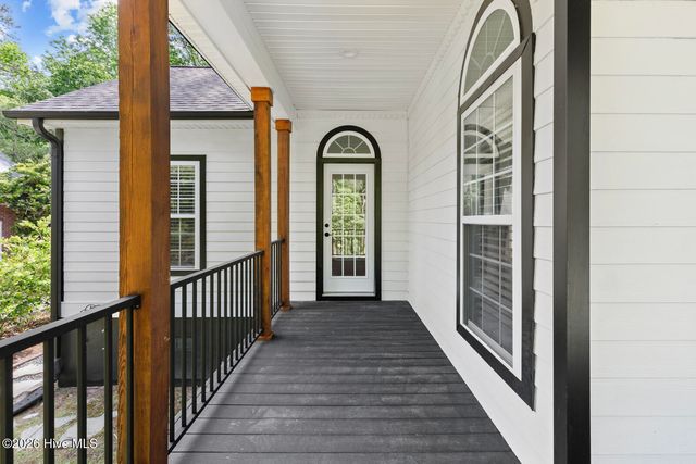 108 Canvasback Point, Hampstead, NC 28443