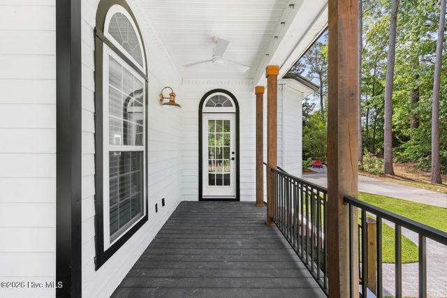108 Canvasback Point, Hampstead, NC 28443