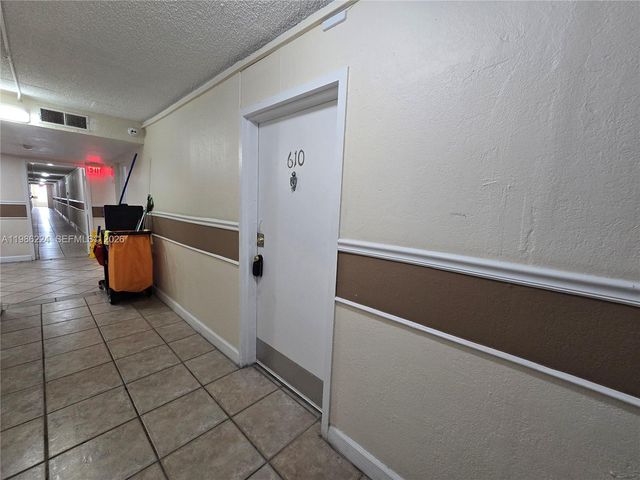 801 NW 47th Ave 610W, Miami, FL 33126