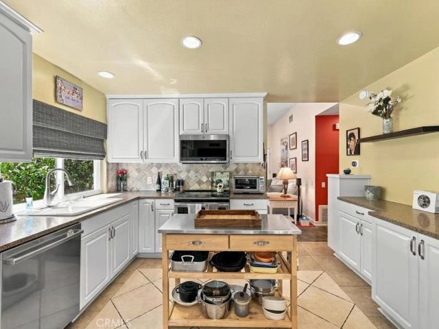 23236 Via Bahia, Mission Viejo, CA 92691