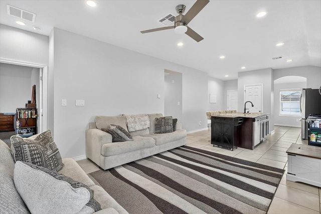 1818 Secretariat Drive, Corpus Christi, TX 78417