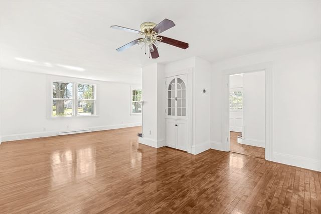 79 Bacon St 79, Winchester, MA 01890