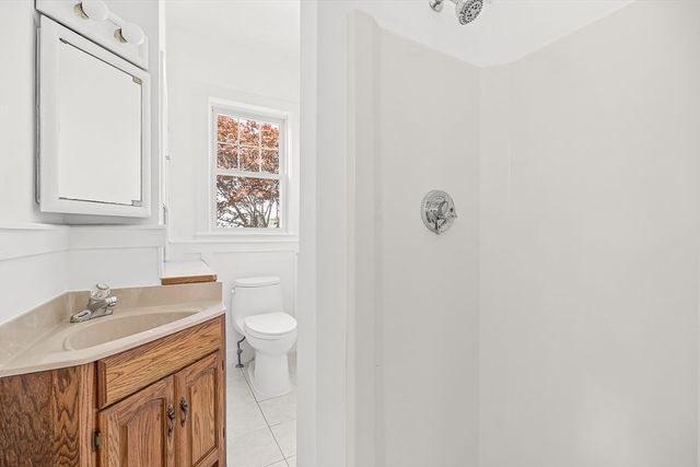 79 Bacon St 79, Winchester, MA 01890