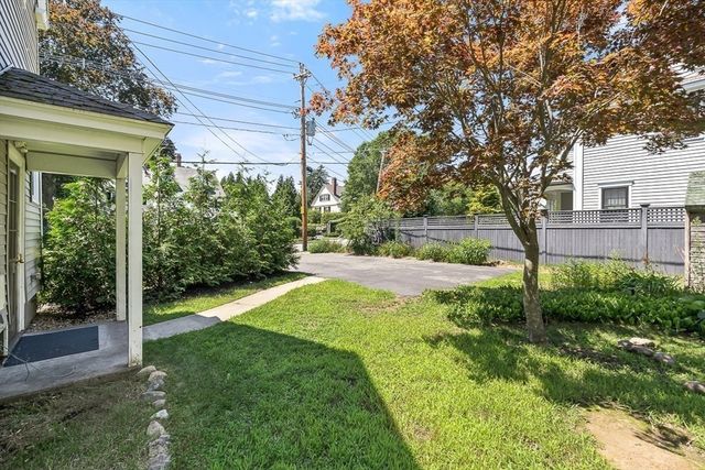 79 Bacon St 79, Winchester, MA 01890