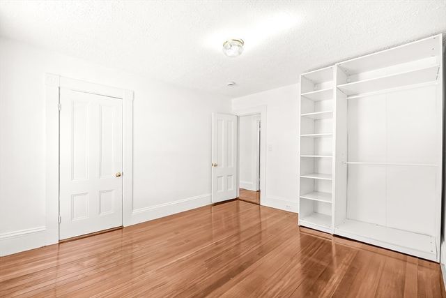79 Bacon St 79, Winchester, MA 01890
