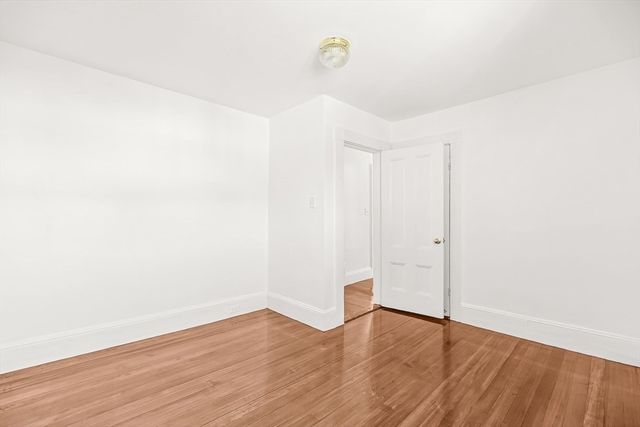 79 Bacon St 79, Winchester, MA 01890