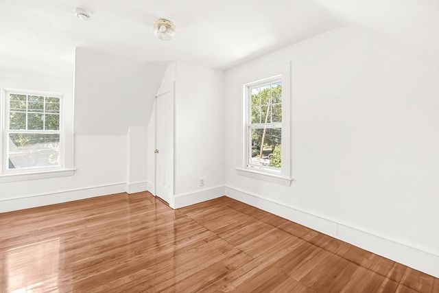 79 Bacon St 79, Winchester, MA 01890