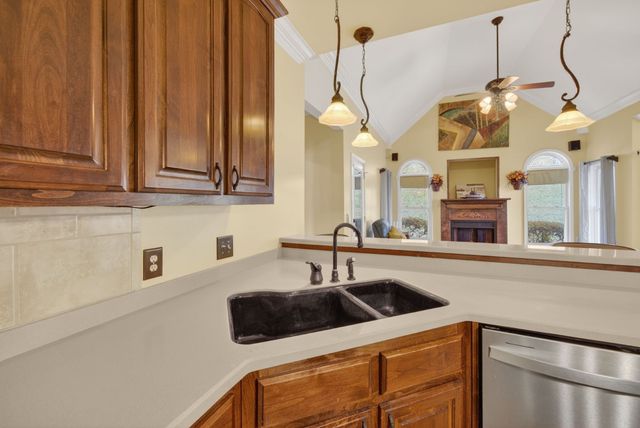 4952 Clarksville Hwy, Whites Creek, TN 37189