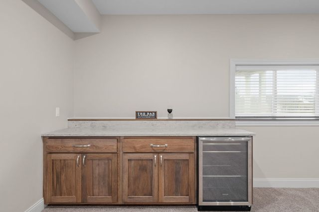 317 Madison Drive, Riverdale, IA 52722