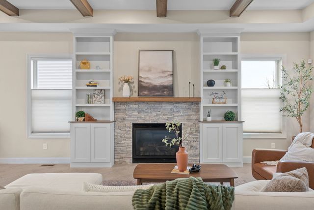 317 Madison Drive, Riverdale, IA 52722