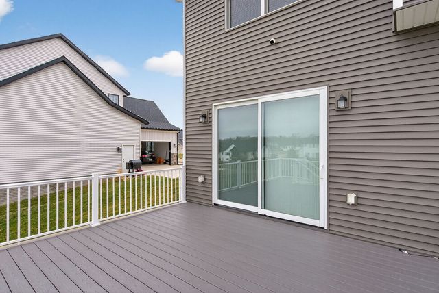 317 Madison Drive, Riverdale, IA 52722