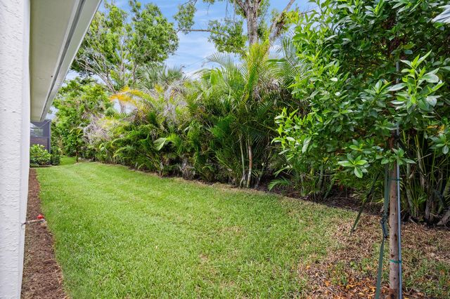 4133 Lucaya Pointe Way, Vero Beach, FL 32967