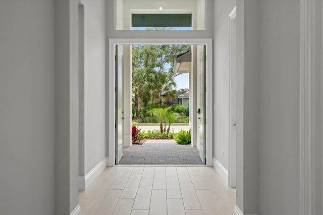 4133 Lucaya Pointe Way, Vero Beach, FL 32967