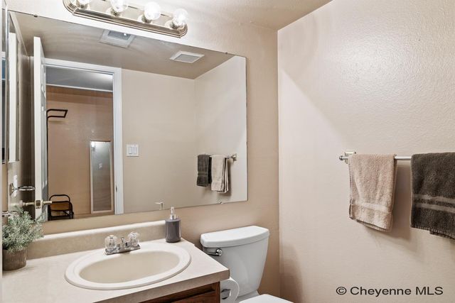 4218 EL CAMINO DR, Cheyenne, WY 82001