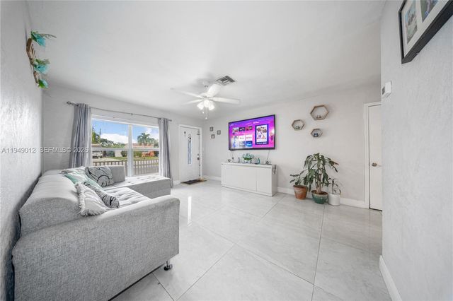 6971 SW 24th St, Miramar, FL 33023