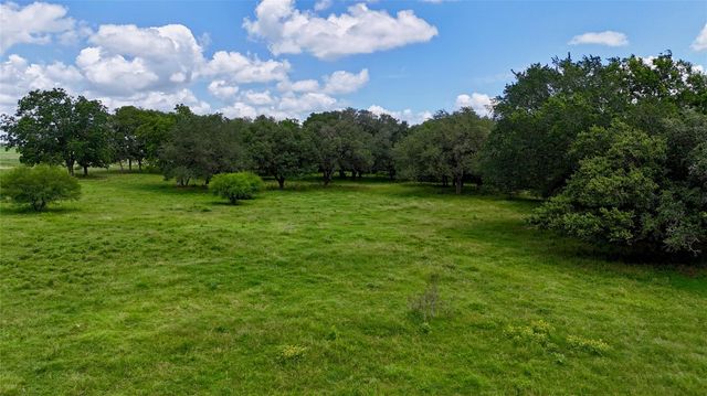 7755 Fm 1295, Moulton, TX 77975