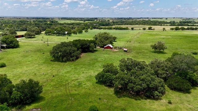 7755 Fm 1295, Moulton, TX 77975