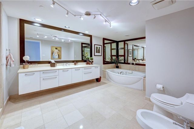 3101 S Ocean Dr 3203, Hollywood, FL 33019