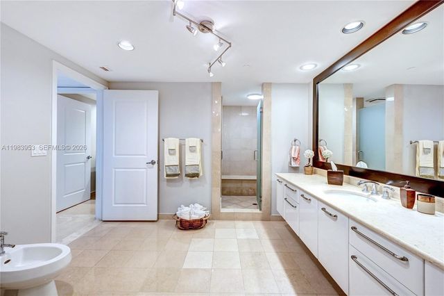 3101 S Ocean Dr 3203, Hollywood, FL 33019