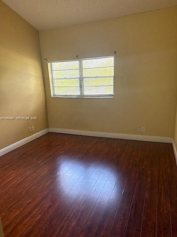 8682 NW 40th St 8682, Coral Springs, FL 33065