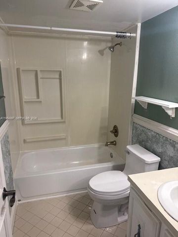 8682 NW 40th St 8682, Coral Springs, FL 33065