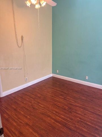 8682 NW 40th St 8682, Coral Springs, FL 33065