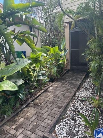 8682 NW 40th St 8682, Coral Springs, FL 33065