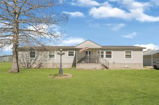 9222 Avenue C, Liverpool, TX 77577