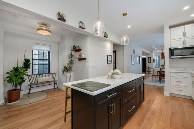 3501 W Beach Avenue, Chicago, IL 60651