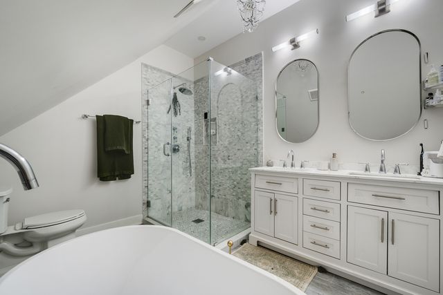 3501 W Beach Avenue, Chicago, IL 60651