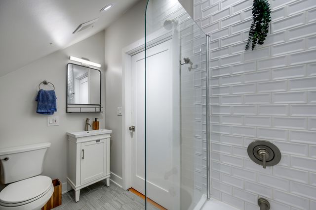 3501 W Beach Avenue, Chicago, IL 60651