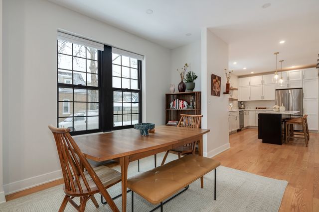 3501 W Beach Avenue, Chicago, IL 60651