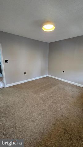 65 RACE ST, Trenton, NJ 08638