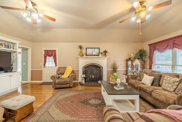 120 DAWN LN, Savannah, TN 38372