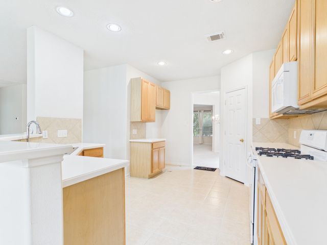 4702 Rolling View Court, Houston, TX 77345