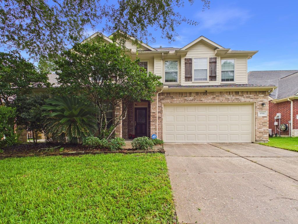 4702 Rolling View Court, Houston, TX 77345