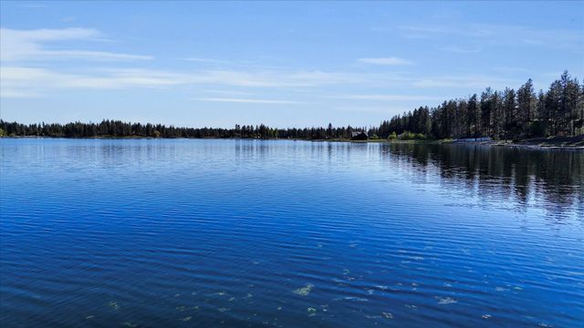 13901 S Clear Lake Way, Cheney, WA 99004