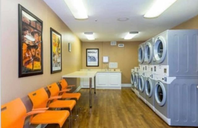 5 Stonehill 5J, Stoneham, MA 02180