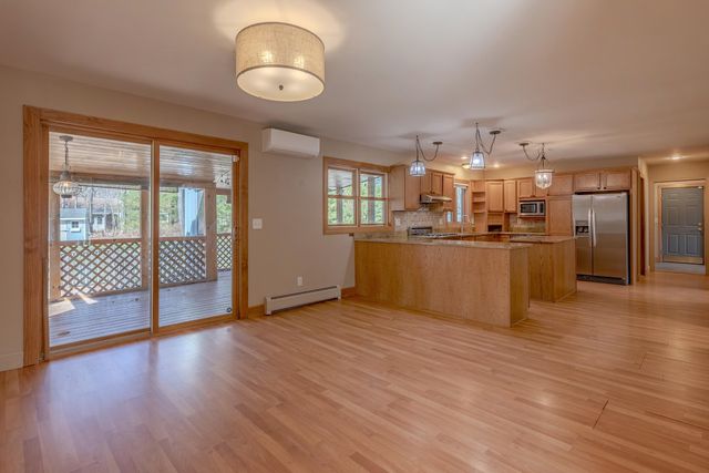 360 Mending Walls Road, Manchester, VT 05255
