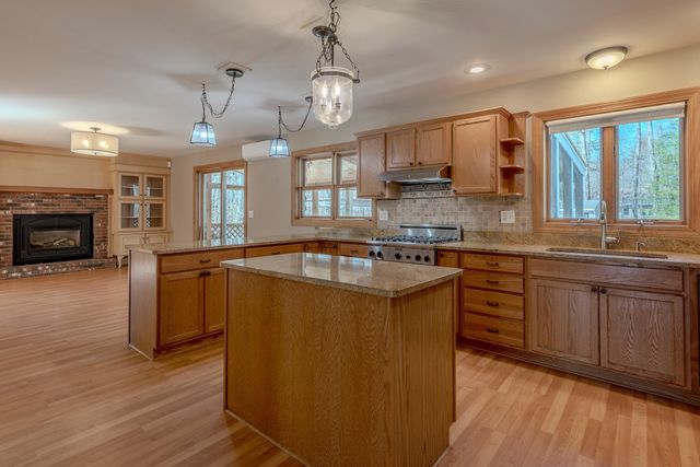 360 Mending Walls Road, Manchester, VT 05255